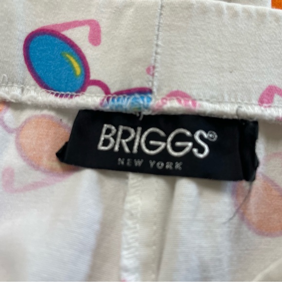 Briggs vtg sunglasses and flip flop white capris. Fits sz14 . No stains, odors. - Picture 3 of 7